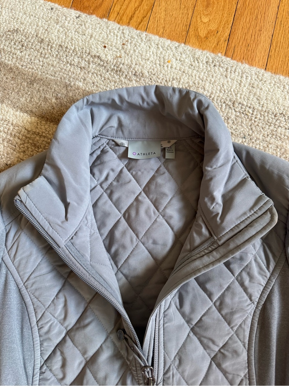 Athleta Quilted Grey Full-Zip Jacket - Picture 4 of 5
